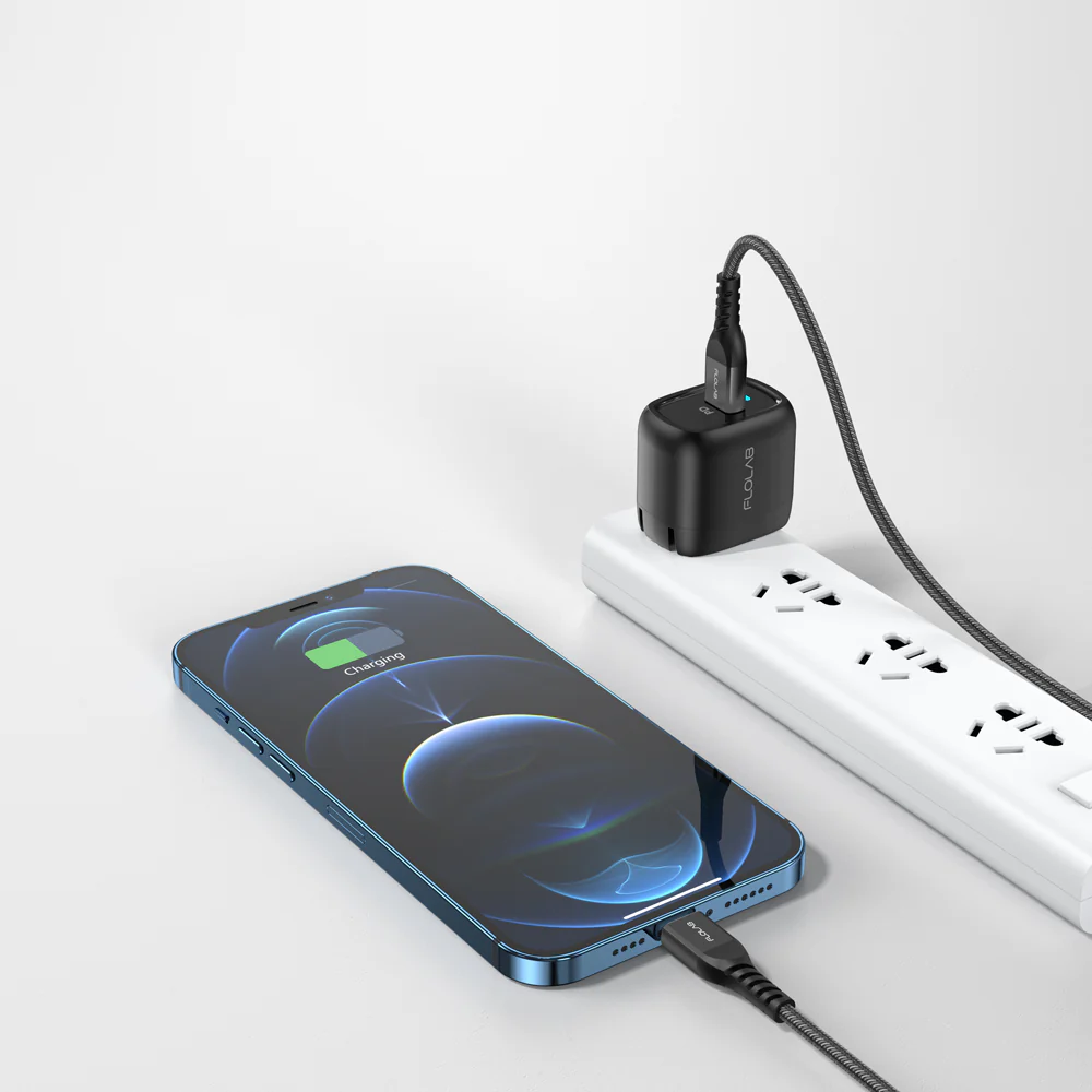 FLOLAB's Powerflo PD 20W iPhone Fast Charger: Fast and Efficient Charging - Image 4