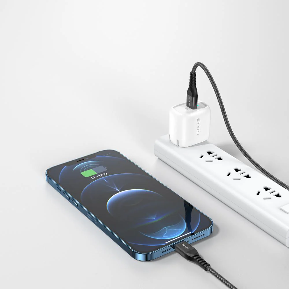 FLOLAB's Powerflo PD 20W iPhone Fast Charger: Fast and Efficient Charging - Image 9
